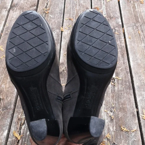 La Canadienne tall suede boots - Picture 12 of 16